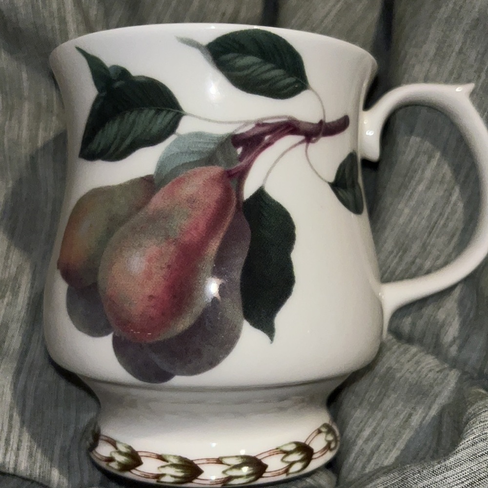 COPY - Fine Bone China - Queen’s Hookers Fruit